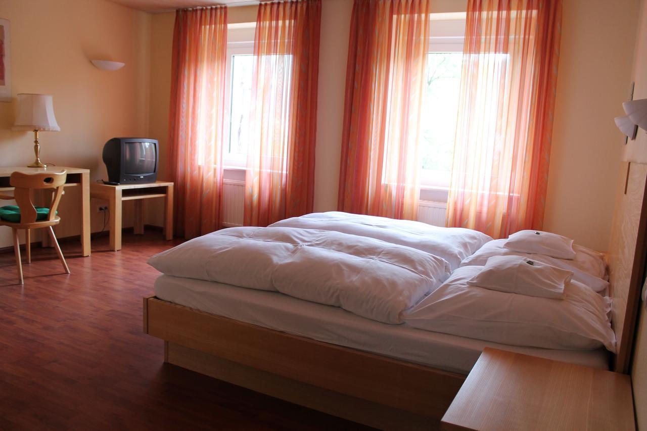 Hotel Bad Bruckhaus Gurtweil Quarto foto